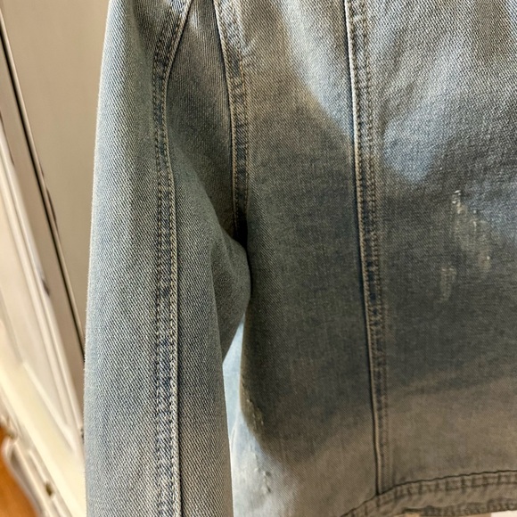 Copper Key Jean Distressed Jacket - Picture 13 of 14